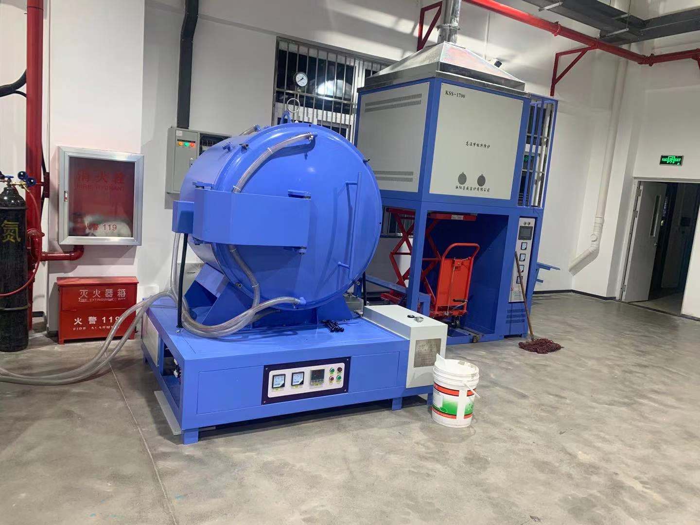 研博爐業(yè)發(fā)布新一代智能真空爐，引領(lǐng)行業(yè)技術(shù)革新